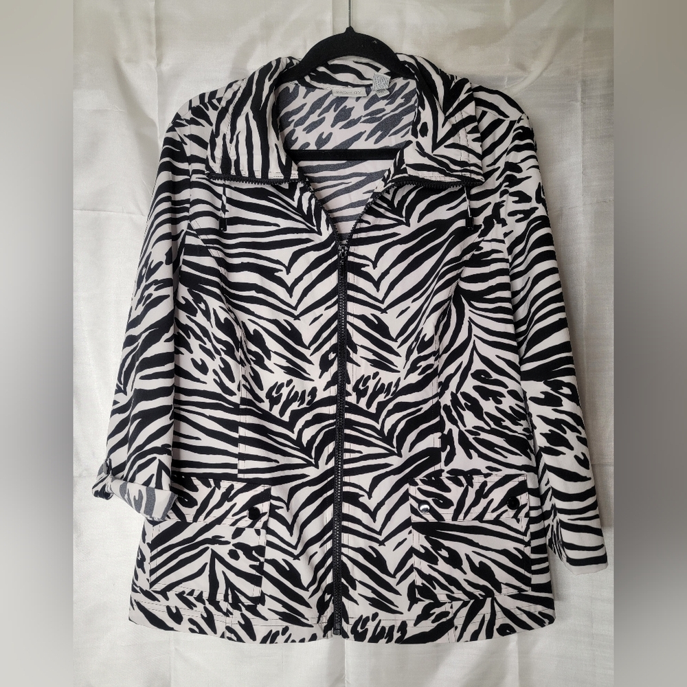 Chico's Zenergy Zebra Print Light Jacket
